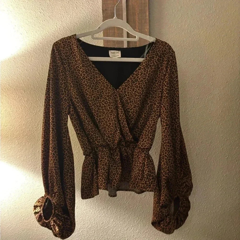 NWOT Limelush Peach love California S cheetah print blouse